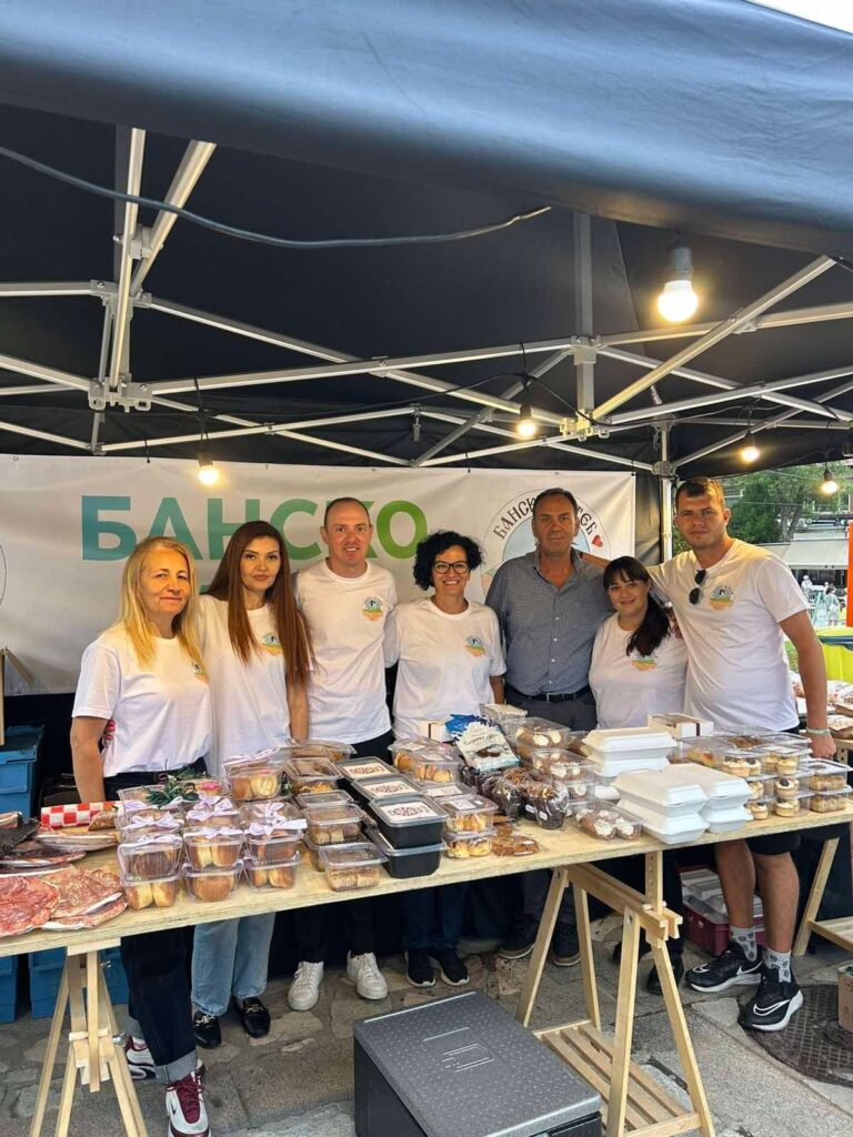 Над 15 000 лева събрани в подкрепа на Благовест Терзиев по време на Втория благотворителен кулинарен базар в Банско